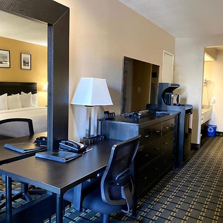 Stanford Inn & Suites Anaheim Luaran gambar