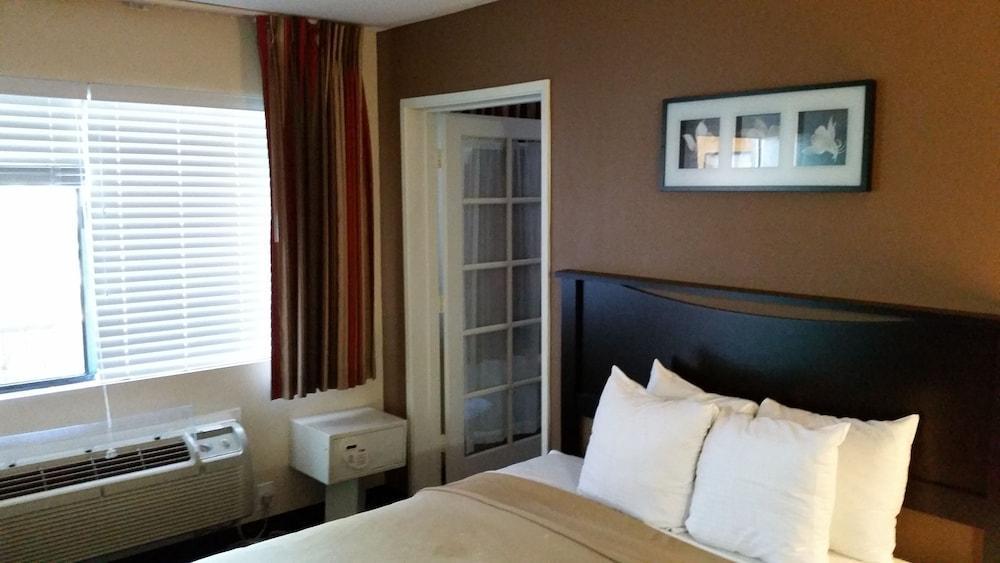 Stanford Inn & Suites Anaheim Luaran gambar