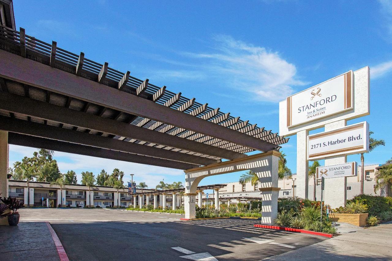 Stanford Inn & Suites Anaheim Luaran gambar