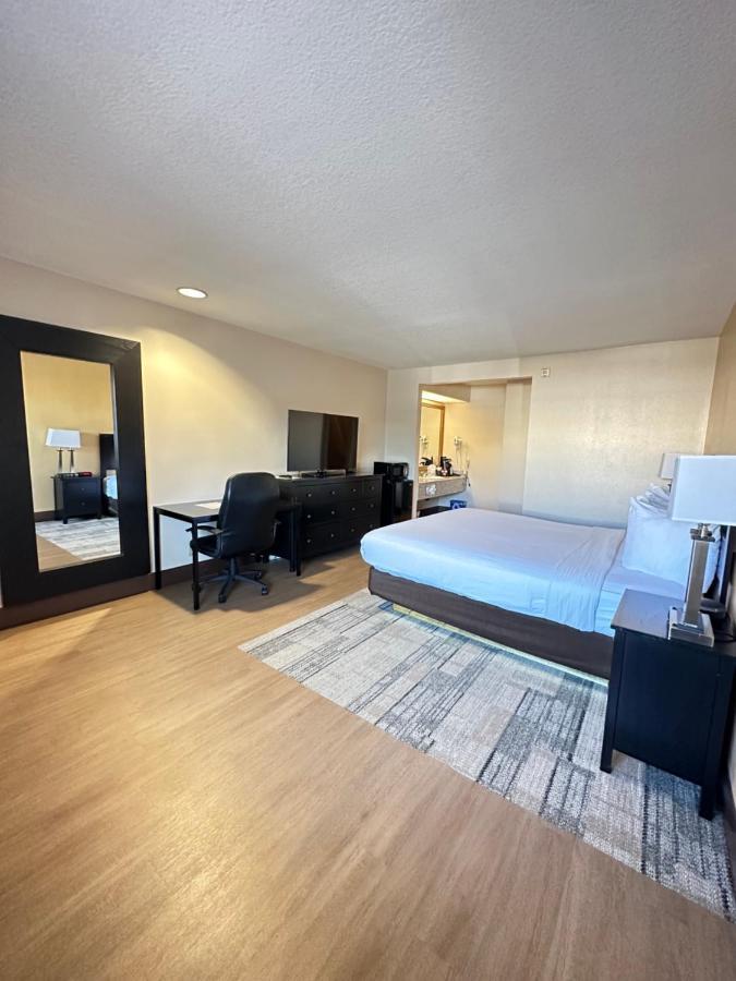 Stanford Inn & Suites Anaheim Luaran gambar