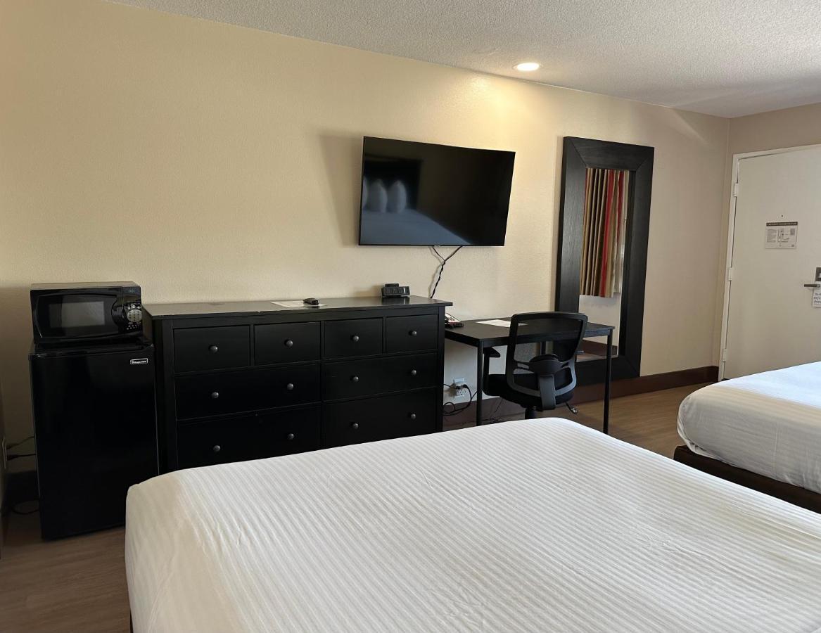 Stanford Inn & Suites Anaheim Luaran gambar