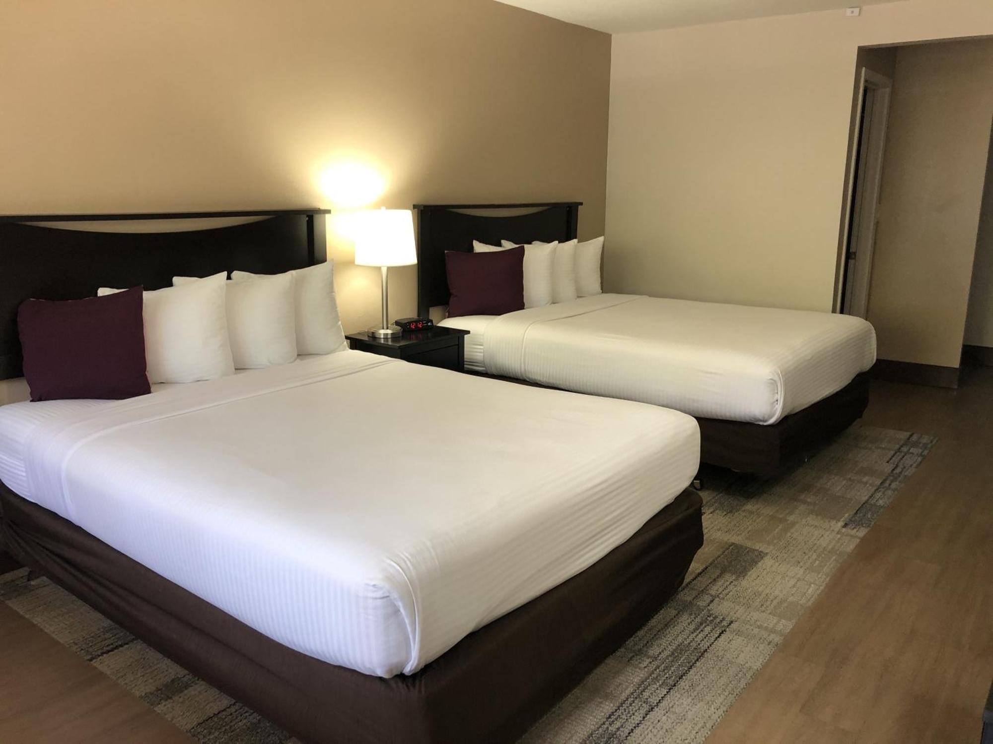 Stanford Inn & Suites Anaheim Luaran gambar