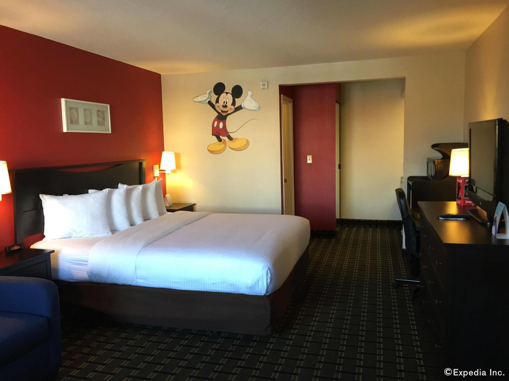 Stanford Inn & Suites Anaheim Luaran gambar